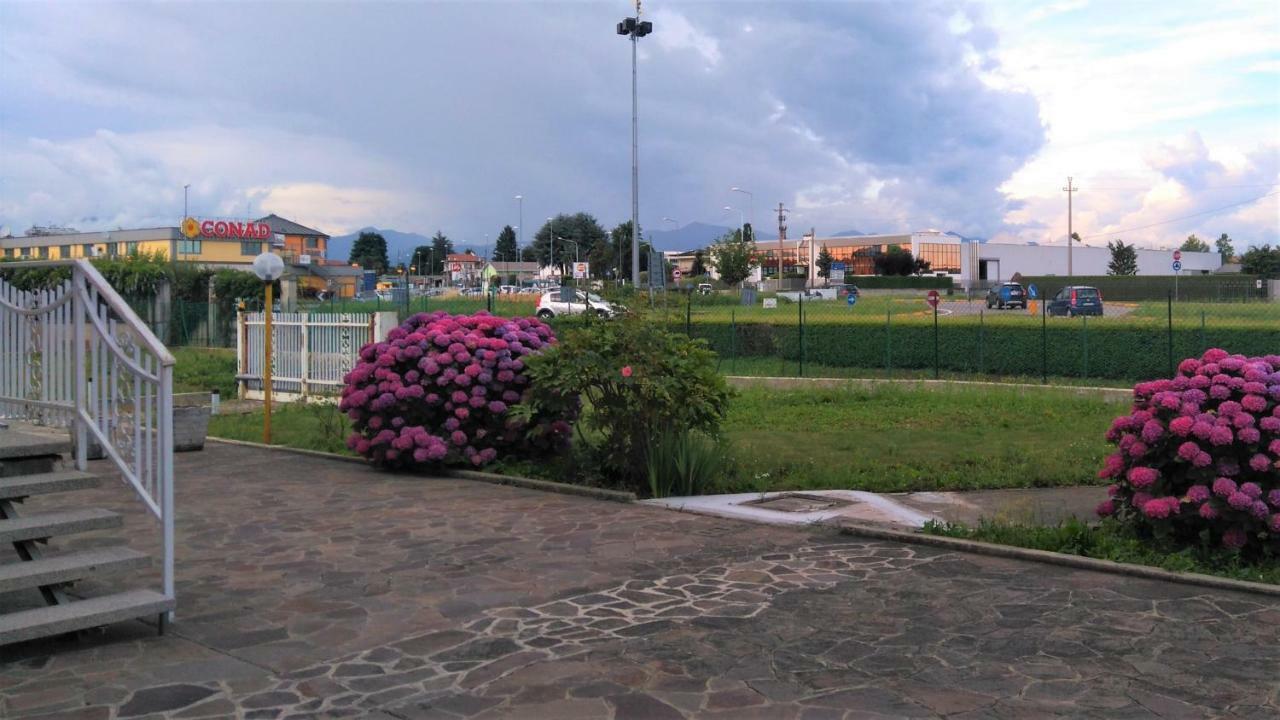 Bonate Sotto Villa Giulia מראה חיצוני תמונה